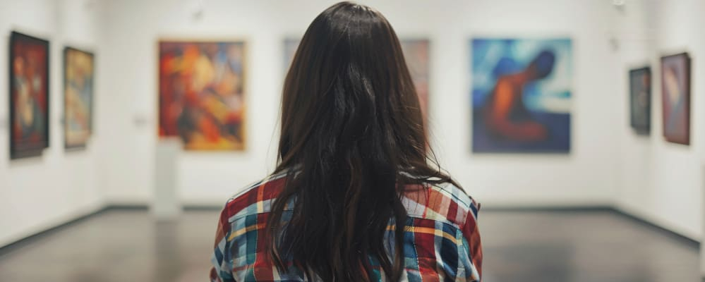 "Autumn Salon" Opens at the Palace of Arts