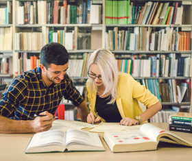 Курсы чешского. Учителя Чехии. Педагог в Чехии. Преподаватели чешского языка. Учитель чешского языка.